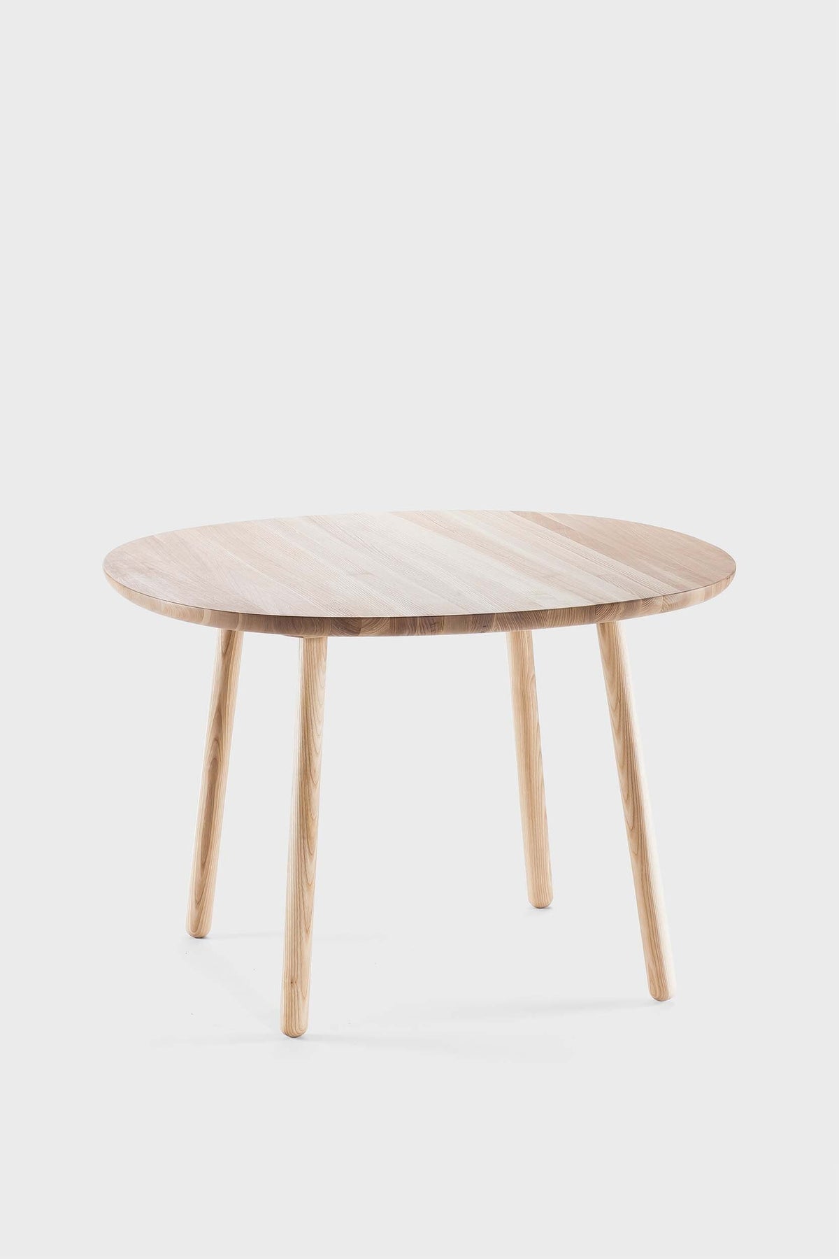 Naïve Dining Table front view