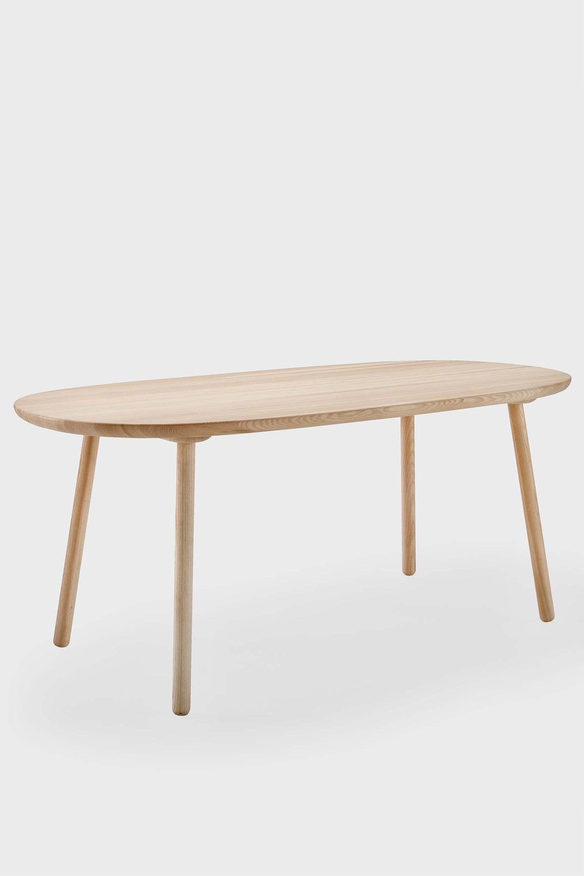 Naïve Dining Table front view