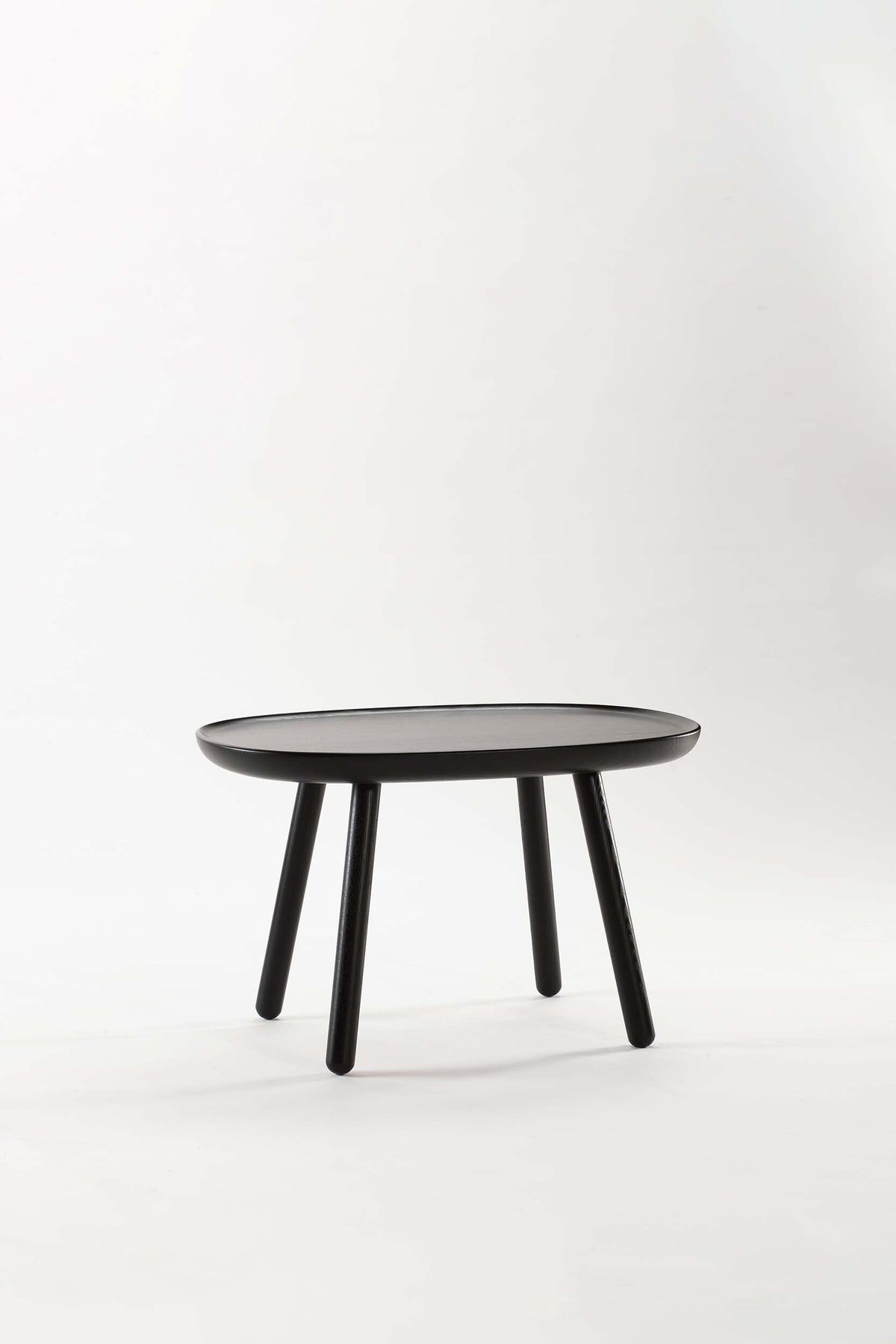 Naïve Side Table front view