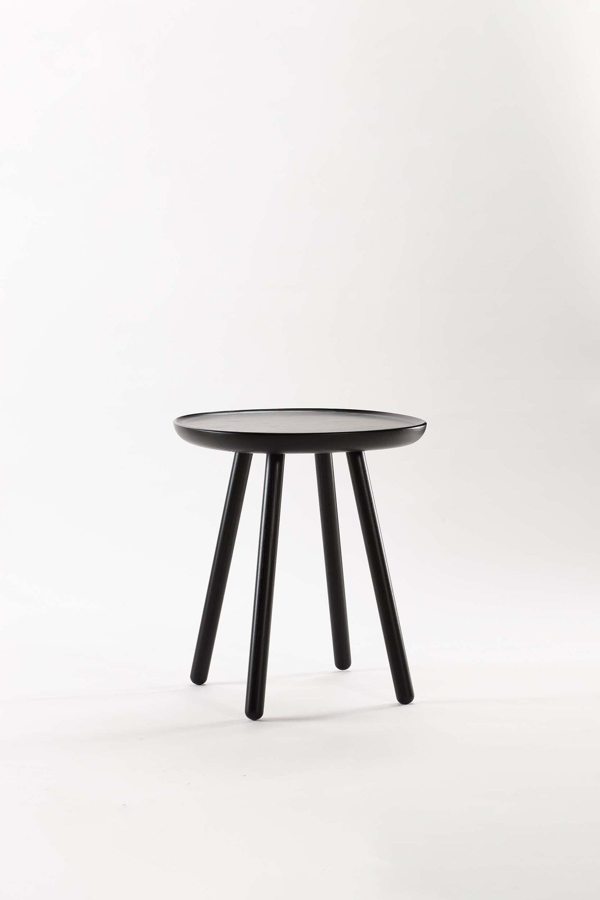 Naïve Side Table front view