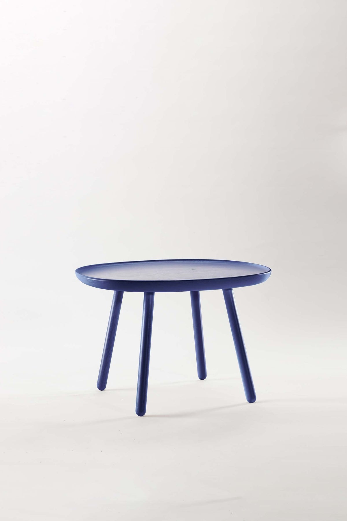 Naïve Side Table front view