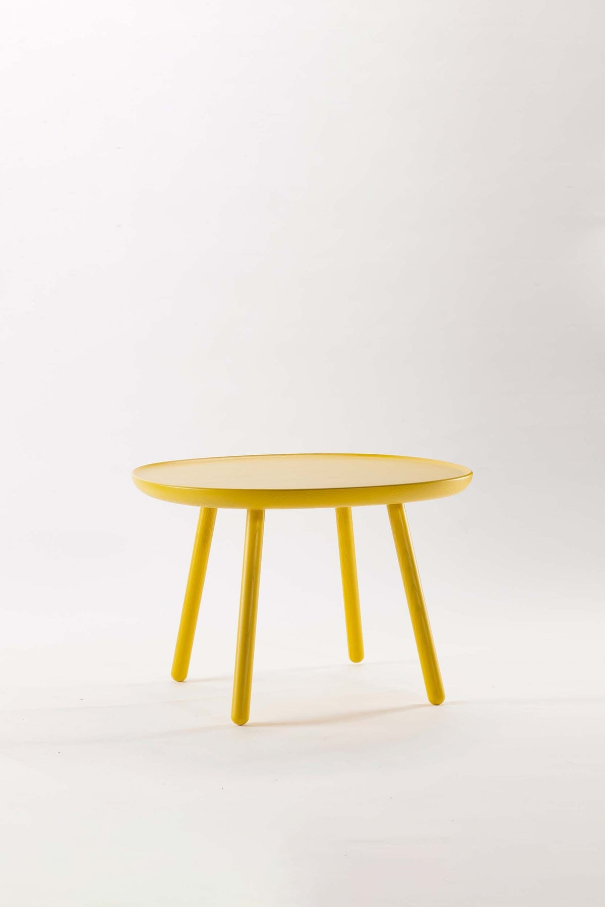 Naïve Side Table front view